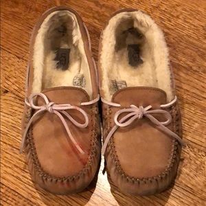 UGG Dakota slippers Authentic